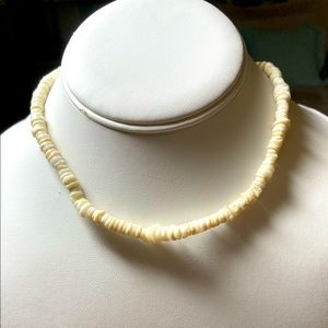 Round shell necklace #1062